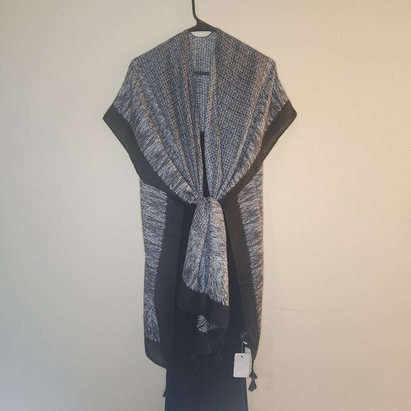 Outer - Picture 1 of 2